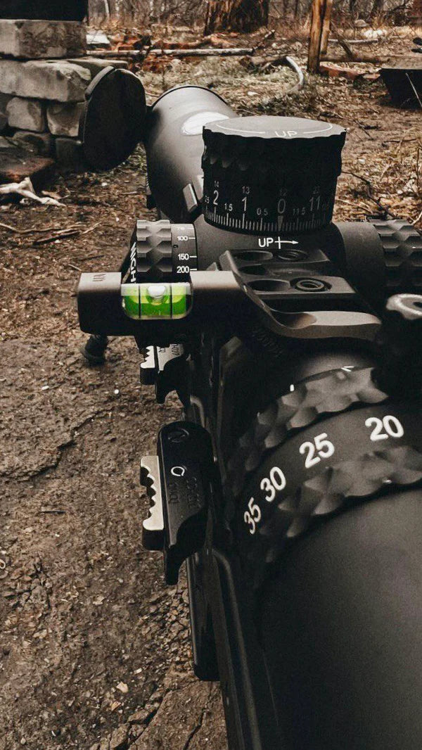 Offset bubble level for rifle scope